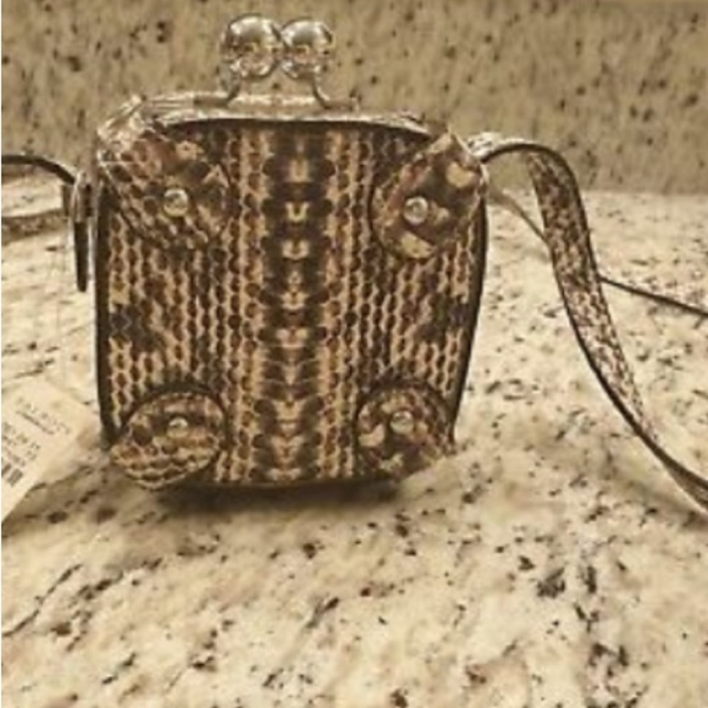Talbot Stylish Snakeskin Patterned Women's Bag - Picture 2 of 7